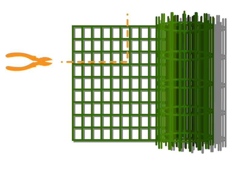 Découpe du grillage de la petite structure de protection